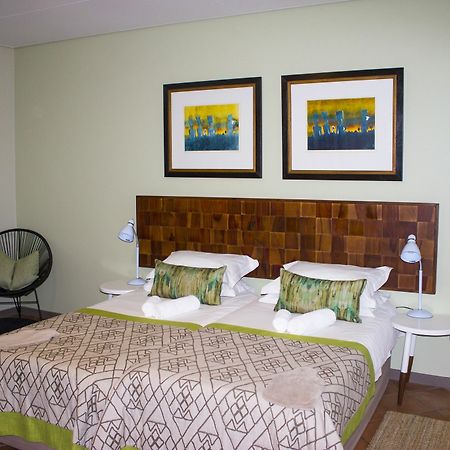 Auas Safari Lodge Falena Экстерьер фото